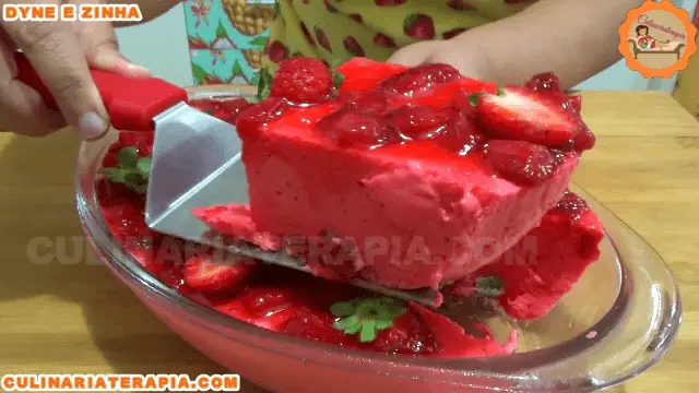 Sobremesa Fácil de Morango com Geleia