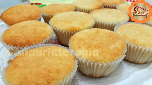 Bolinho Fofinho de Coco Fácil e Rápido