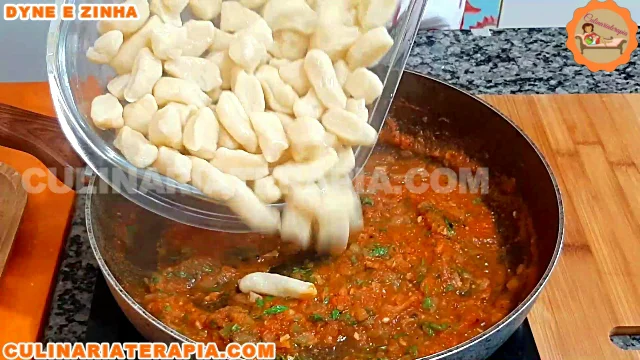 Nhoque de Batata ao Molho Caseiro de Tomate