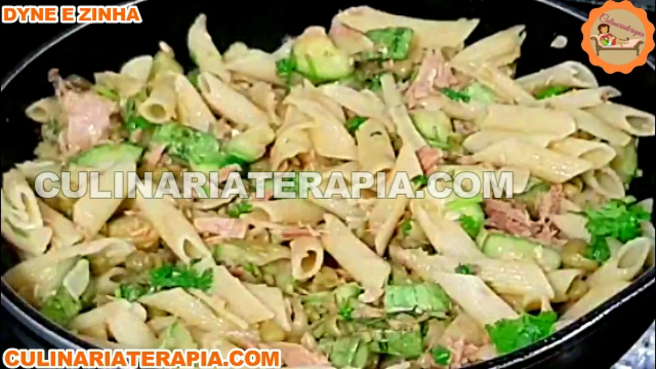 Mexidinho de Macarrão com Atum e Abobrinha